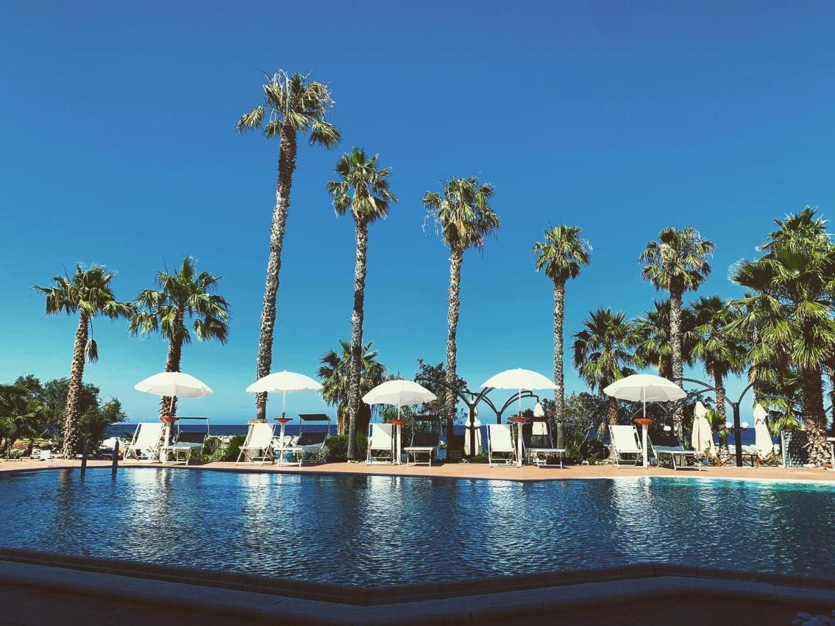 Palm Beach Club Hotel 카스텔다치아 외부 사진